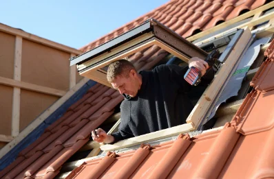 Pose de fenêtres de toit Velux à Blomard